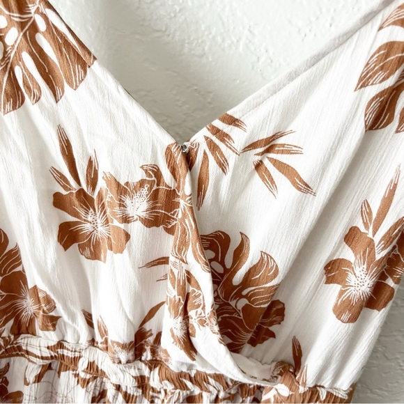 American Eagle Jumpsuit Women's Large Floral Wide Leg Faux Wrap Coconut Girl - Picture 7 of 11